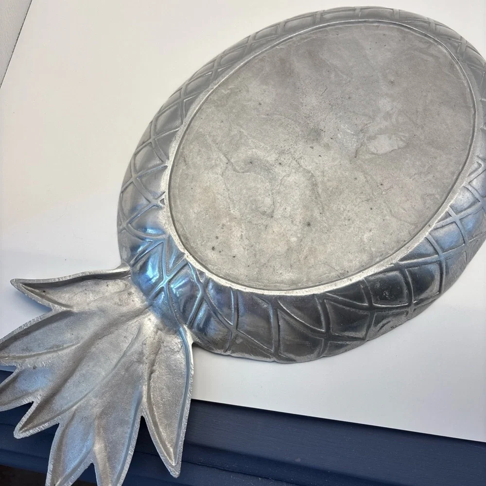 Silver Pineapple Pewter Serveware Platter - Picture 5 of 5
